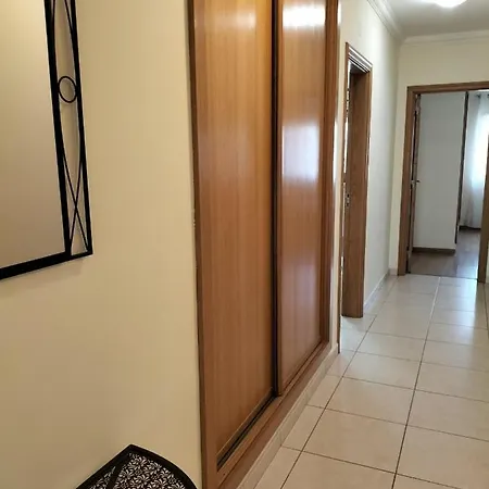 Appartement T2 Infante Ac Wifi Garagem 50m *