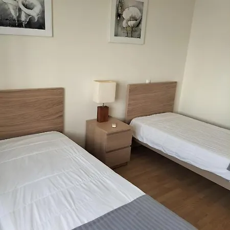 T2 Infante Ac Wifi Garagem 50m Appartement Quarteira