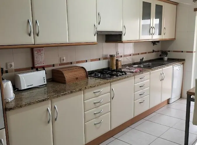 T2 Infante Ac Wifi Garagem 50m