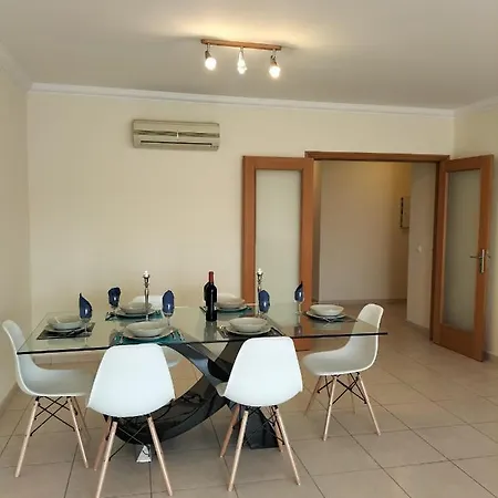 T2 Infante Ac Wifi Garagem 50m Quarteira