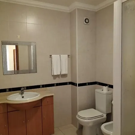 Apartment T2 Infante Ac Wifi Garagem 50m *