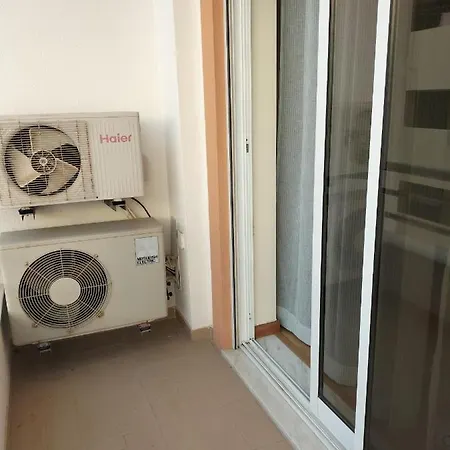 T2 Infante Ac Wifi Garagem 50m *