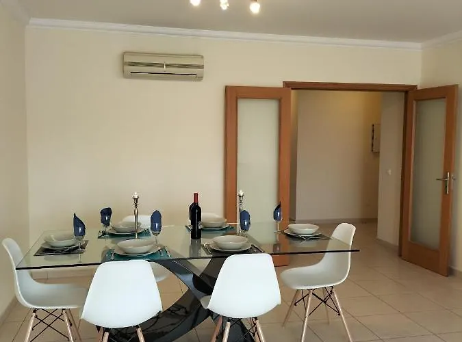 T2 Infante Ac Wifi Garagem 50m Quarteira
